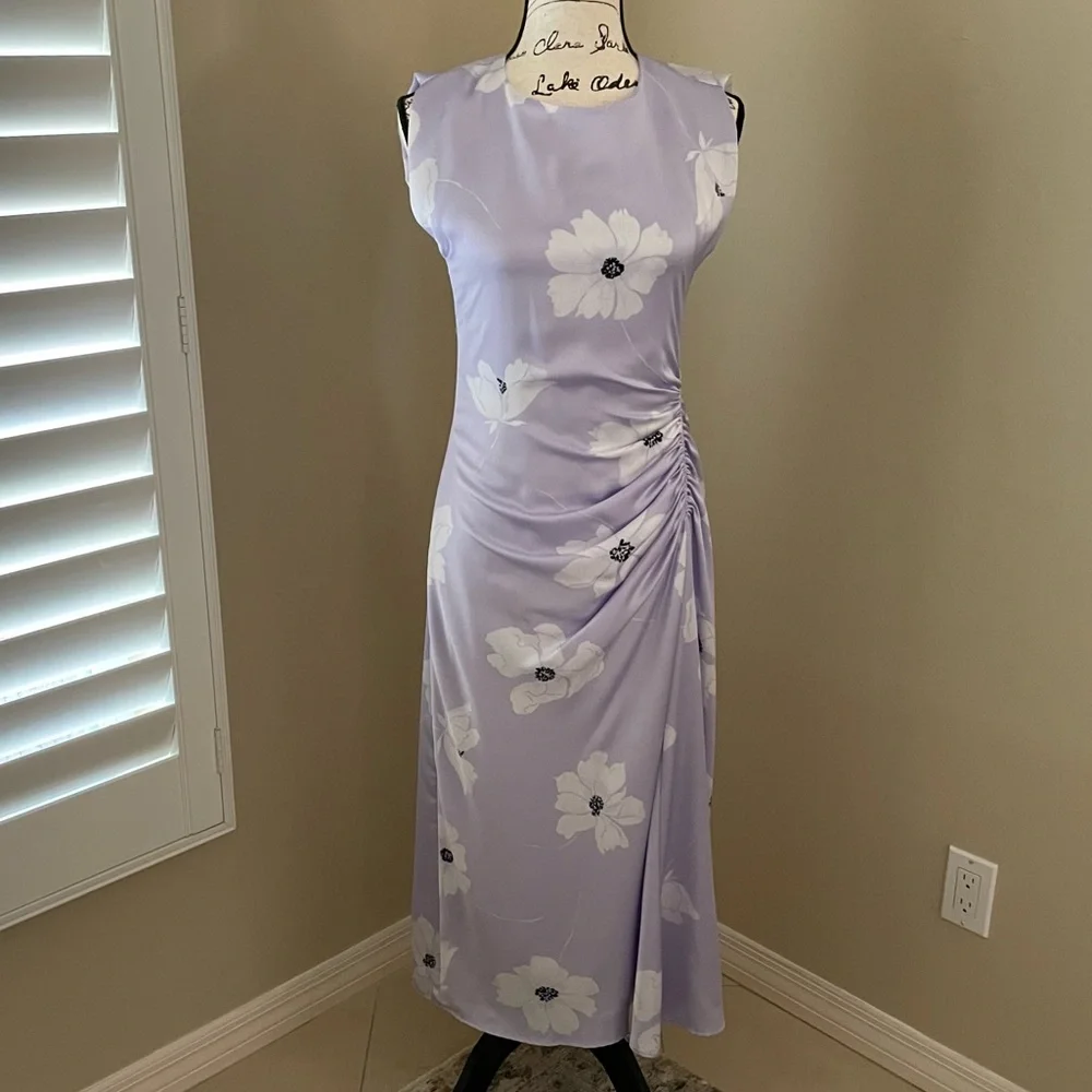 NWT Ann Taylor Floral Ruched Flare Dress - Picture 4 of 10